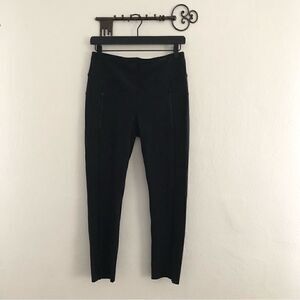 Athleta black zipper pocket mesh sided yoga leggings woman’s size small